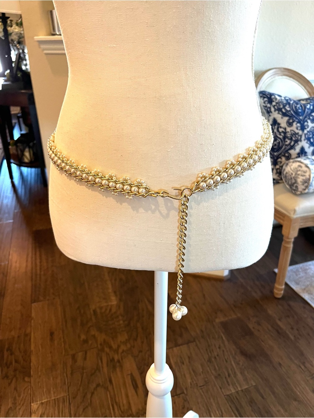 Gold Chain Link Belt with Pearl Accents Hong Kong Vintage